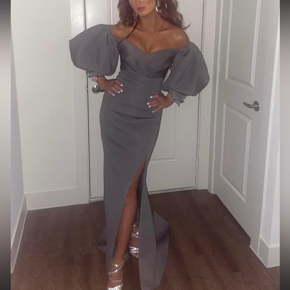 Ballgown dress originally 2000$ - Picture 1 of 2